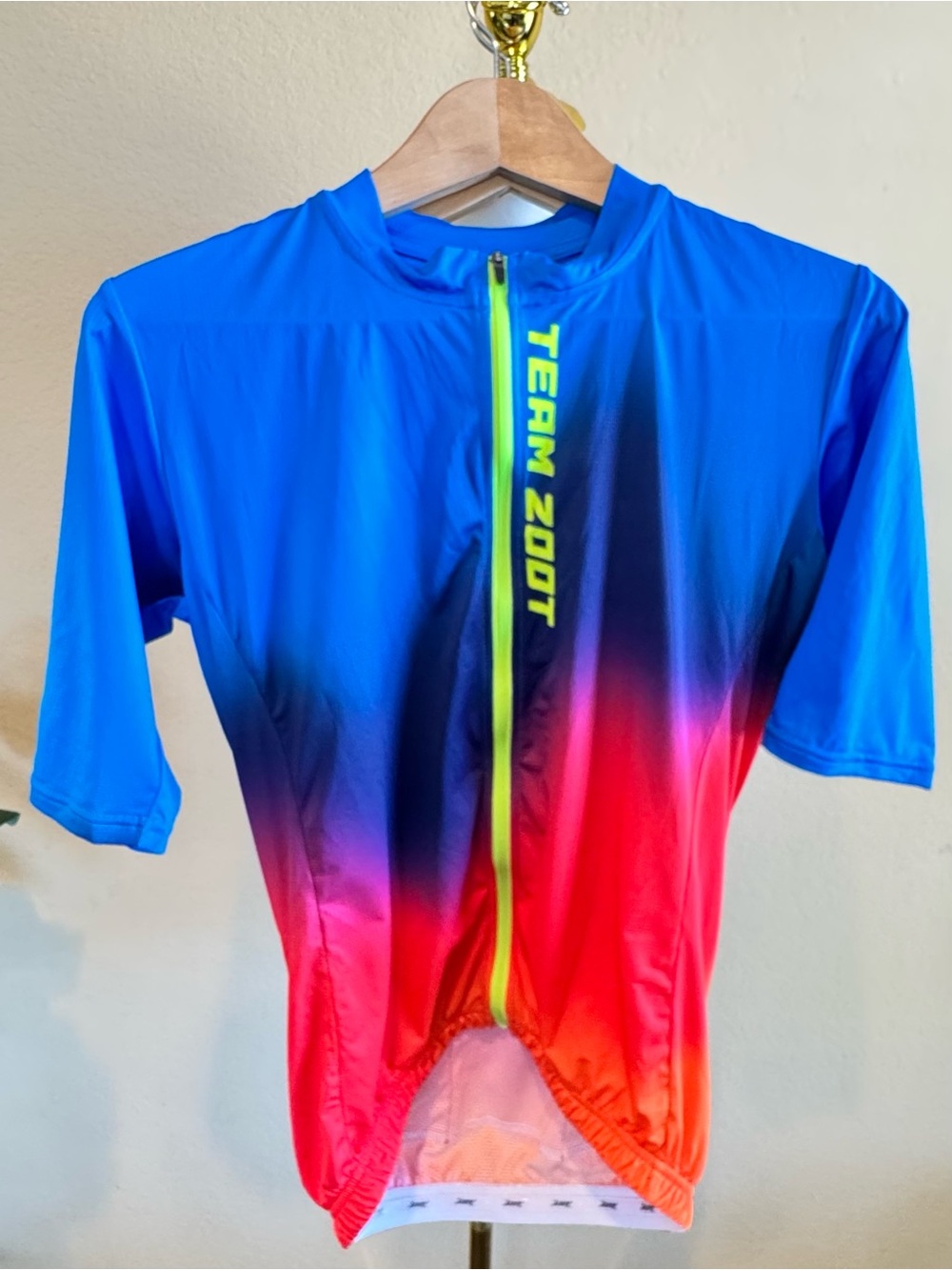 Zoot Team 2024 Men’s LTD Aero Tri Race Cycling Jersey Sz M Gradient Short Sleeve